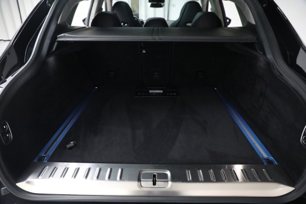 Used 2021 Aston Martin DBX for sale $134,900 at Aston Martin of Greenwich in Greenwich CT 06830 27
