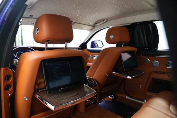 Used 2022 Rolls-Royce Ghost EWB for sale $325,895 at Aston Martin of Greenwich in Greenwich CT 06830 21