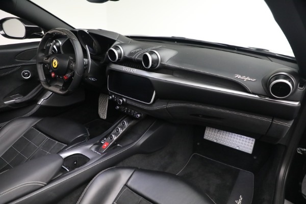 Used 2019 Ferrari Portofino for sale $226,900 at Aston Martin of Greenwich in Greenwich CT 06830 24