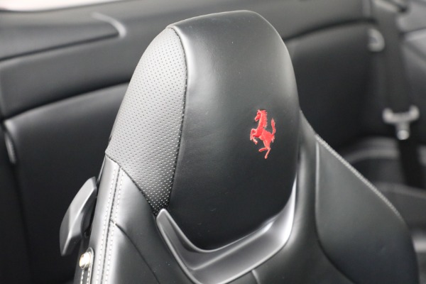 Used 2019 Ferrari Portofino for sale $226,900 at Aston Martin of Greenwich in Greenwich CT 06830 28