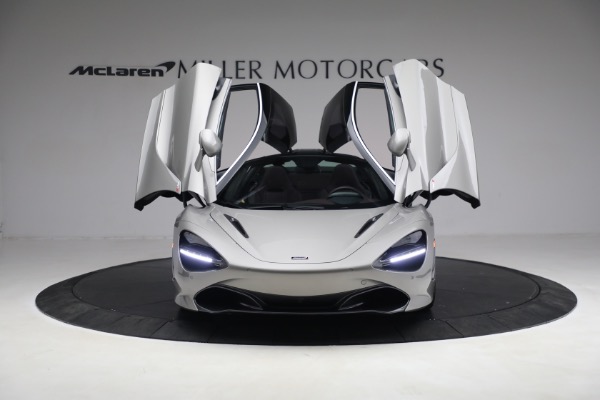 Used 2018 McLaren 720S Luxury for sale $273,900 at Aston Martin of Greenwich in Greenwich CT 06830 17