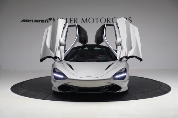 Used 2018 McLaren 720S Luxury for sale $259,900 at Aston Martin of Greenwich in Greenwich CT 06830 17