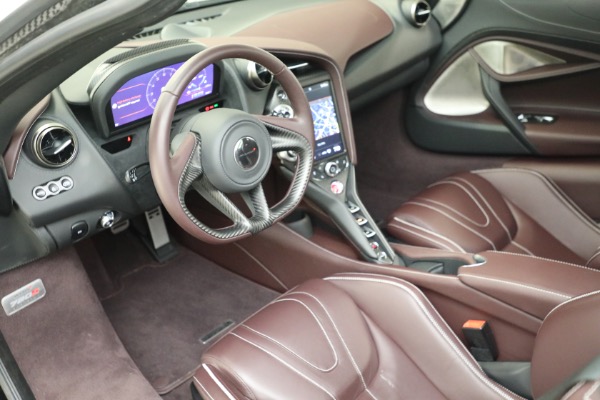 Used 2018 McLaren 720S Luxury for sale $259,900 at Aston Martin of Greenwich in Greenwich CT 06830 27