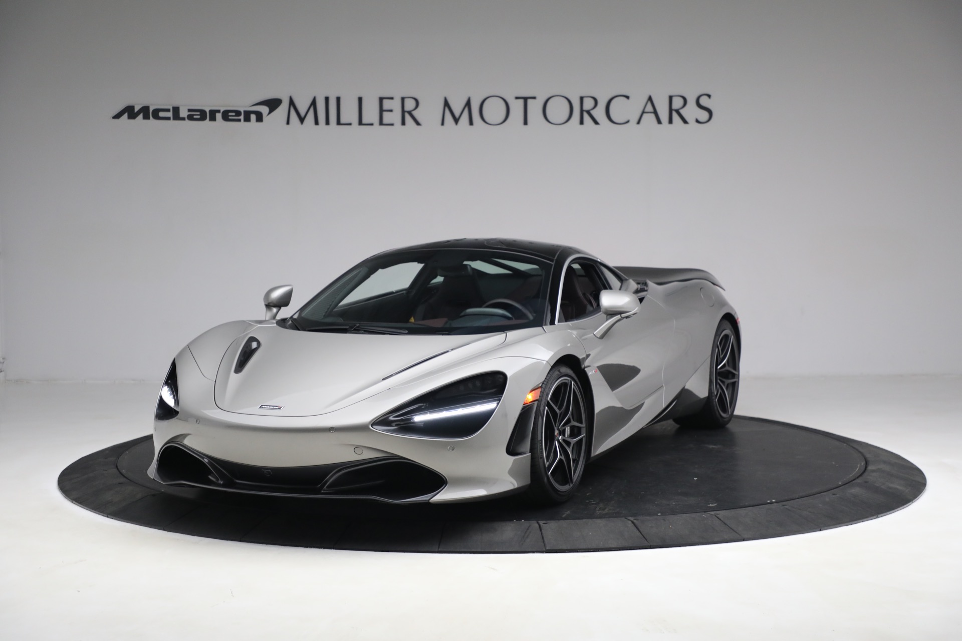 Used 2018 McLaren 720S Luxury for sale $273,900 at Aston Martin of Greenwich in Greenwich CT 06830 1
