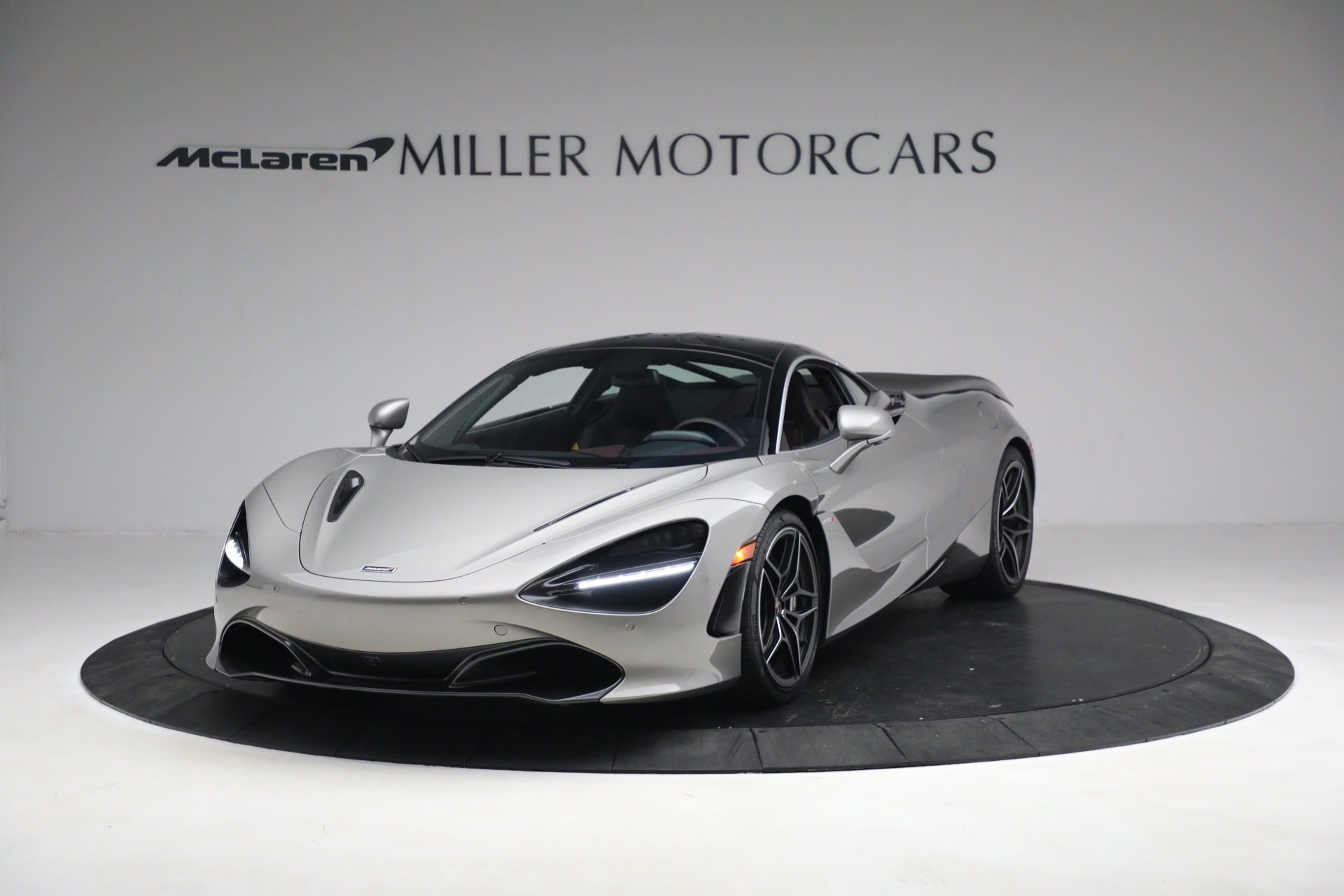 Used 2018 McLaren 720S Luxury for sale $244,900 at Aston Martin of Greenwich in Greenwich CT 06830 1