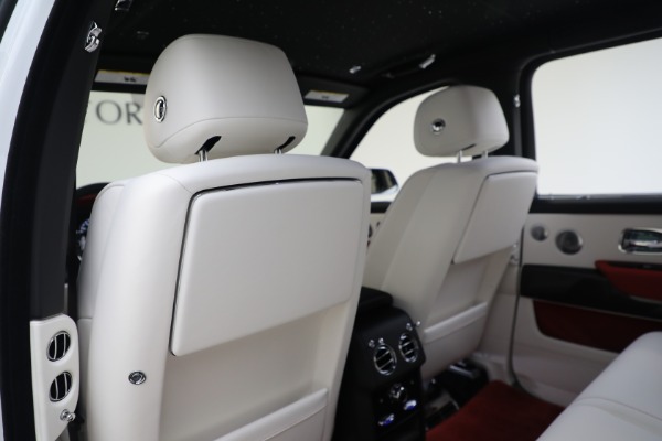 New 2023 Rolls-Royce Black Badge Cullinan for sale $481,500 at Aston Martin of Greenwich in Greenwich CT 06830 18