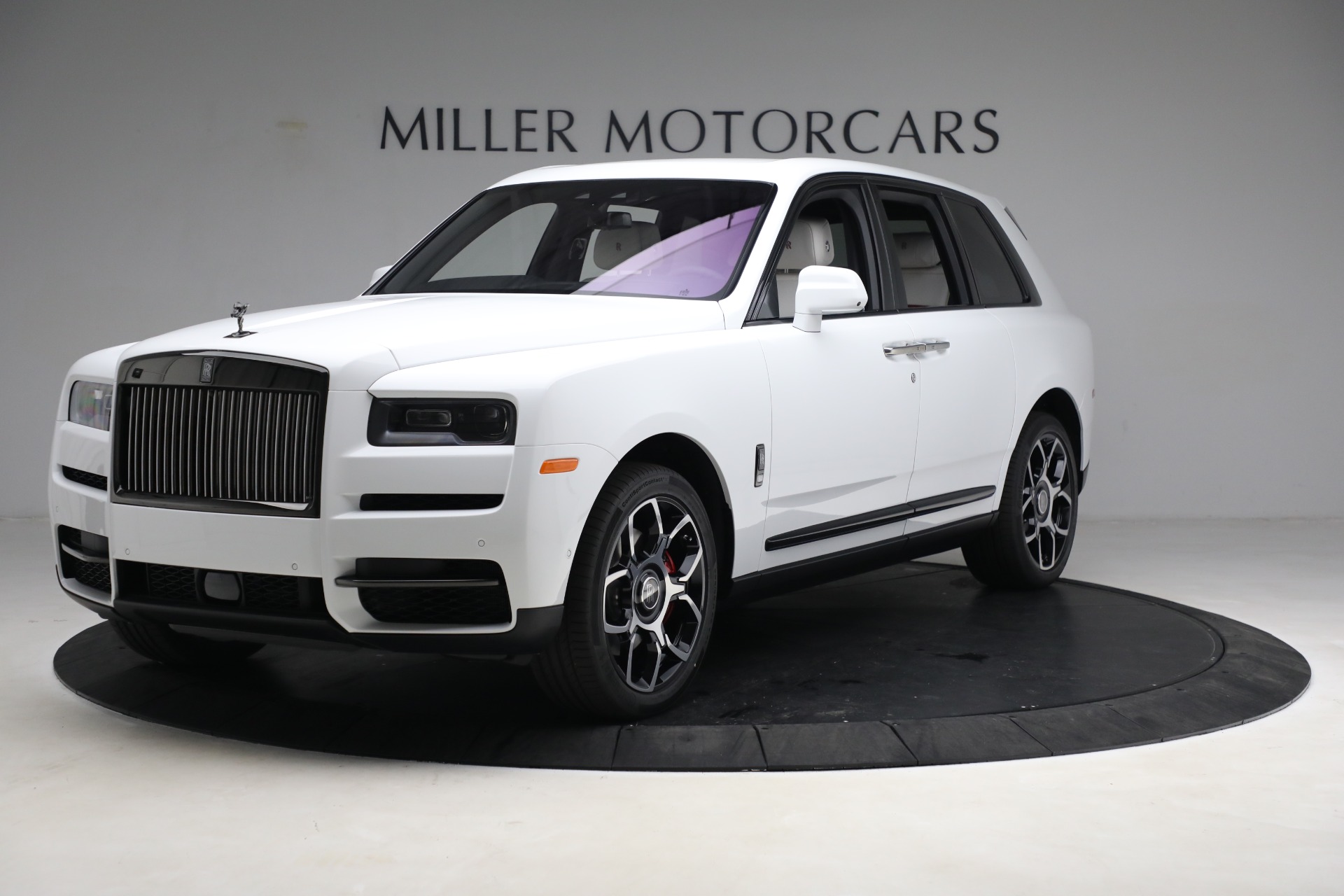 New 2023 Rolls-Royce Black Badge Cullinan for sale $481,500 at Aston Martin of Greenwich in Greenwich CT 06830 1