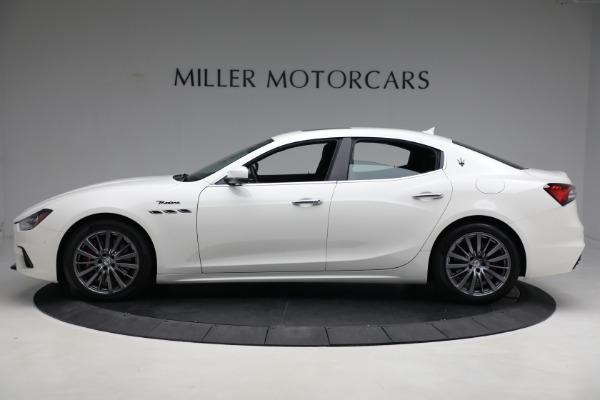 Used 2022 Maserati Ghibli Modena Q4 for sale Sold at Aston Martin of Greenwich in Greenwich CT 06830 3