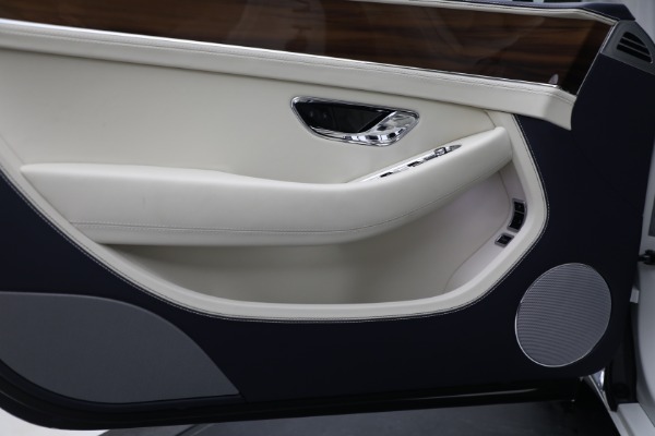 New 2023 Bentley Continental GTC V8 for sale $290,700 at Aston Martin of Greenwich in Greenwich CT 06830 21