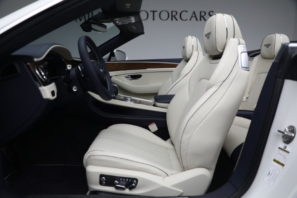 New 2023 Bentley Continental GTC V8 for sale $290,700 at Aston Martin of Greenwich in Greenwich CT 06830 24