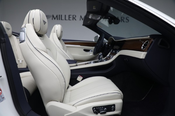 New 2023 Bentley Continental GTC V8 for sale $290,700 at Aston Martin of Greenwich in Greenwich CT 06830 28