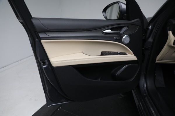 New 2023 Alfa Romeo Stelvio Ti Lusso AWD for sale Sold at Miller Motorcars Aston Martin in Greenwich CT 06830 18