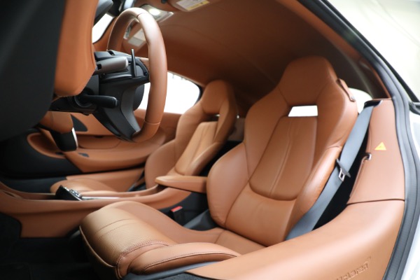 Used 2017 McLaren 570S for sale $166,900 at Aston Martin of Greenwich in Greenwich CT 06830 18