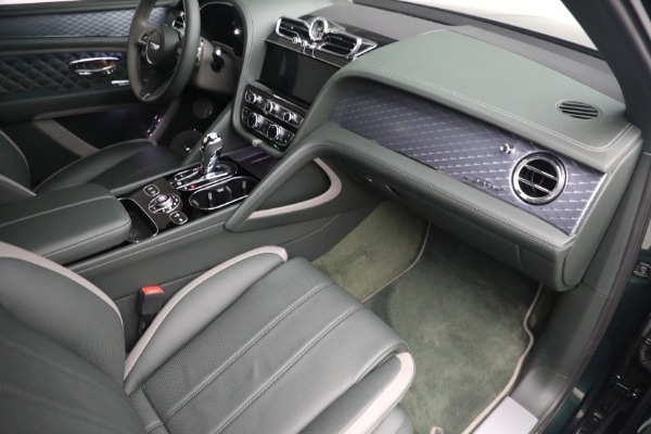 Used 2022 Bentley Bentayga Speed for sale $239,900 at Aston Martin of Greenwich in Greenwich CT 06830 27