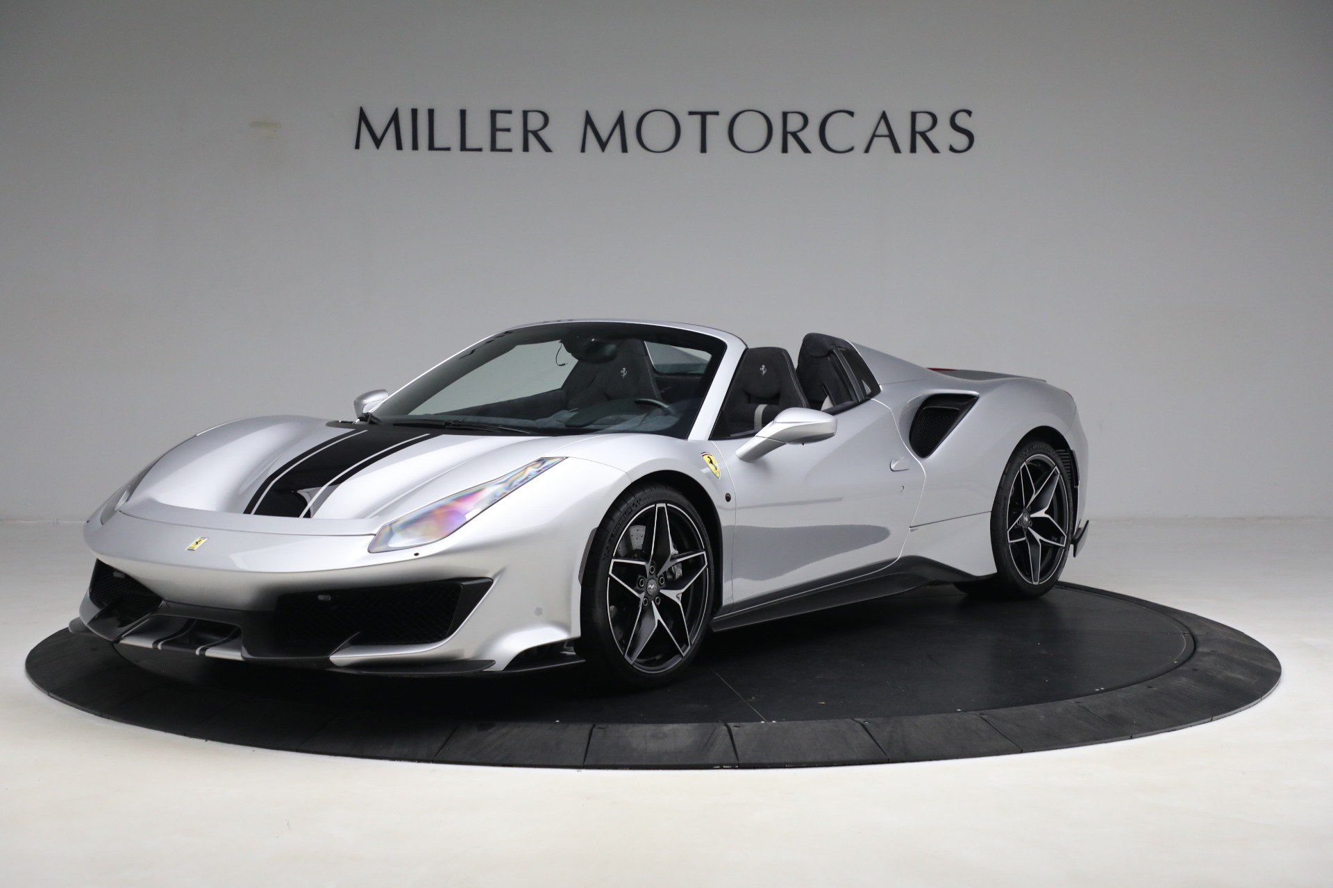 Used 2020 Ferrari 488 Pista Spider for sale $729,900 at Aston Martin of Greenwich in Greenwich CT 06830 1