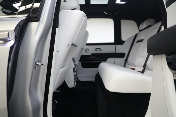 Used 2020 Rolls-Royce Cullinan for sale $305,900 at Aston Martin of Greenwich in Greenwich CT 06830 23