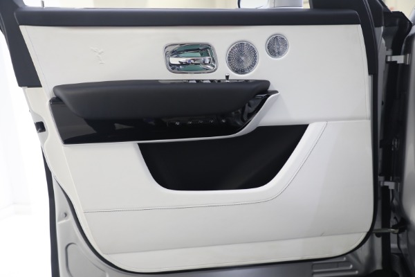 Used 2020 Rolls-Royce Cullinan for sale $305,900 at Aston Martin of Greenwich in Greenwich CT 06830 25