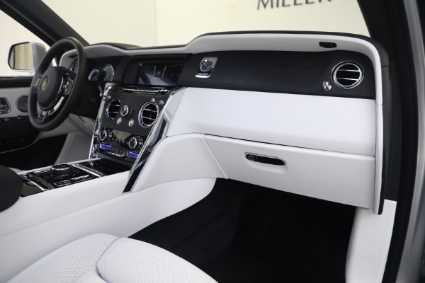 Used 2020 Rolls-Royce Cullinan for sale $305,900 at Aston Martin of Greenwich in Greenwich CT 06830 26
