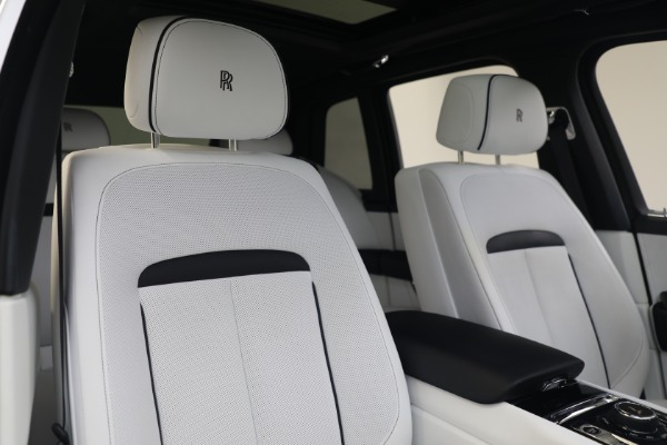 Used 2020 Rolls-Royce Cullinan for sale $305,900 at Aston Martin of Greenwich in Greenwich CT 06830 28
