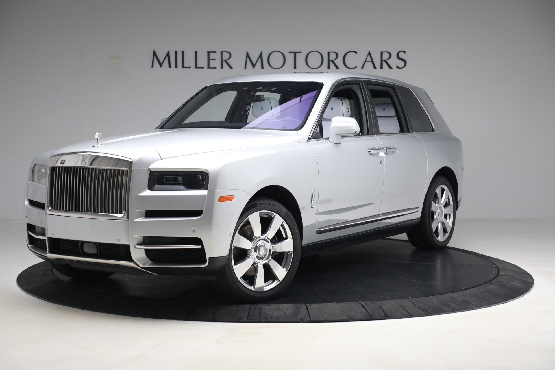 Used 2020 Rolls-Royce Cullinan for sale $305,900 at Aston Martin of Greenwich in Greenwich CT 06830 1