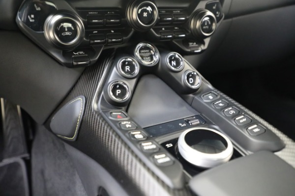 New 2023 Aston Martin Vantage V8 for sale $180,286 at Aston Martin of Greenwich in Greenwich CT 06830 17