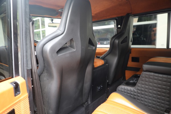 Used 1983 Land Rover Defender 110 Double Cab 6x6 Edition for sale $399,900 at Aston Martin of Greenwich in Greenwich CT 06830 10