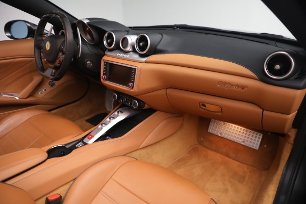 Used 2017 Ferrari California T for sale $151,900 at Miller Motorcars Aston Martin in Greenwich CT 06830 22