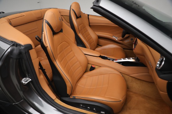 Used 2017 Ferrari California T for sale $151,900 at Miller Motorcars Aston Martin in Greenwich CT 06830 24