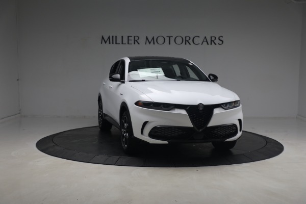New 2024 Alfa Romeo Tonale Veloce for sale Sold at Miller Motorcars Aston Martin in Greenwich CT 06830 17