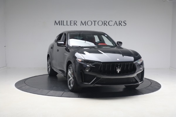 Used 2019 Maserati Levante Trofeo for sale $81,900 at Aston Martin of Greenwich in Greenwich CT 06830 19