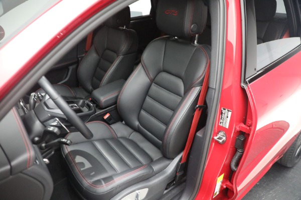 Used 2022 Porsche Macan GTS for sale $82,900 at Aston Martin of Greenwich in Greenwich CT 06830 14