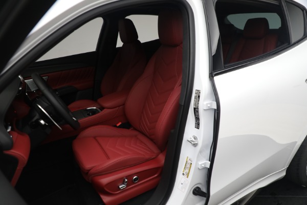 Used 2023 Maserati Grecale Trofeo for sale Sold at Aston Martin of Greenwich in Greenwich CT 06830 16