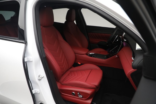 Used 2023 Maserati Grecale Trofeo for sale Sold at Aston Martin of Greenwich in Greenwich CT 06830 17