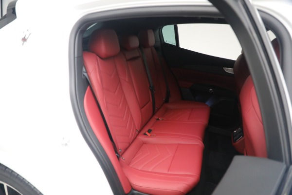 Used 2023 Maserati Grecale Trofeo for sale Sold at Aston Martin of Greenwich in Greenwich CT 06830 22