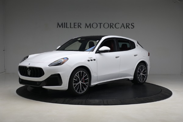 Used 2023 Maserati Grecale Trofeo for sale Sold at Aston Martin of Greenwich in Greenwich CT 06830 3