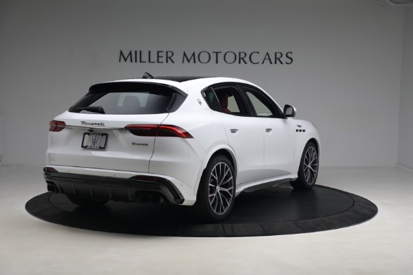 Used 2023 Maserati Grecale Trofeo for sale Sold at Aston Martin of Greenwich in Greenwich CT 06830 4