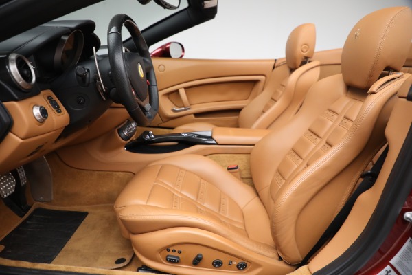 Used 2014 Ferrari California for sale $136,900 at Aston Martin of Greenwich in Greenwich CT 06830 20