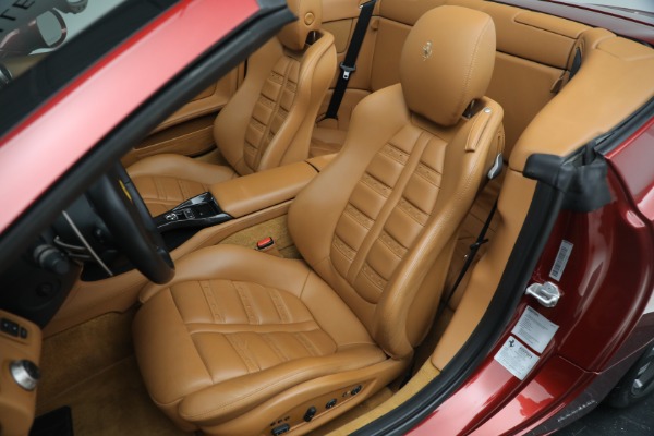 Used 2014 Ferrari California for sale $136,900 at Aston Martin of Greenwich in Greenwich CT 06830 21