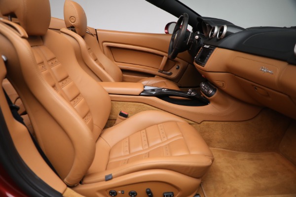 Used 2014 Ferrari California for sale $136,900 at Aston Martin of Greenwich in Greenwich CT 06830 24