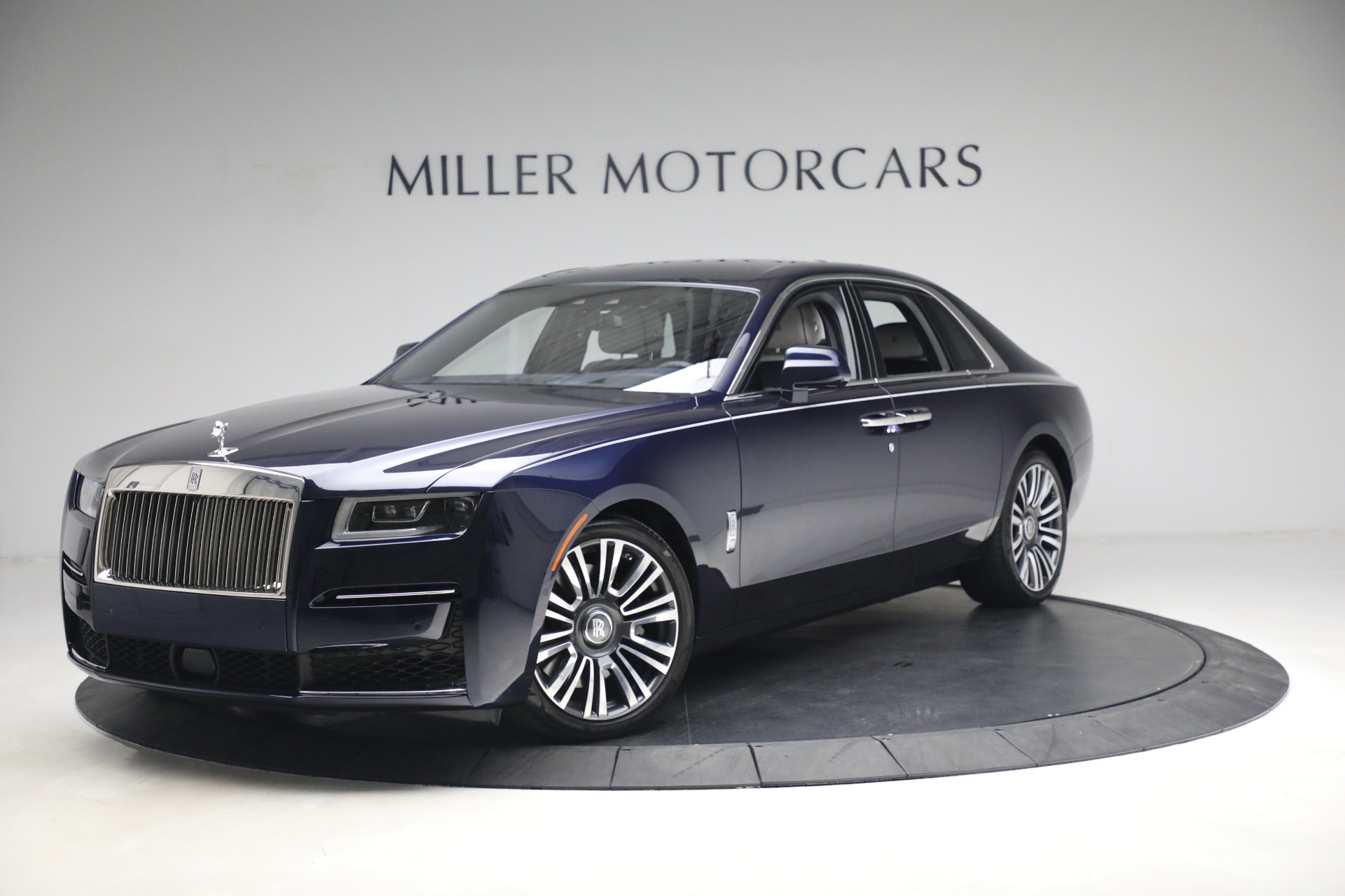 Used 2021 Rolls-Royce Ghost for sale $299,900 at Aston Martin of Greenwich in Greenwich CT 06830 1