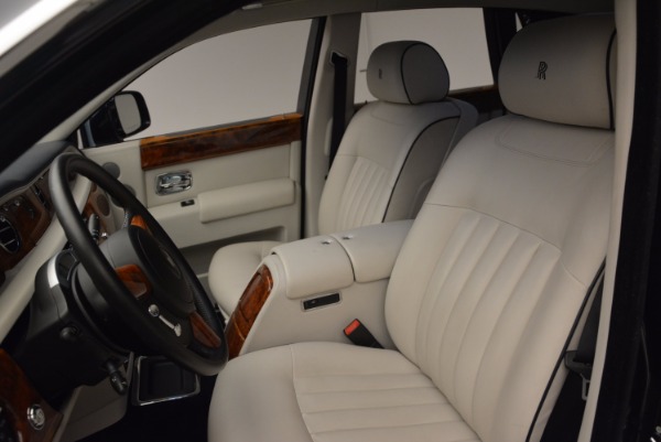 Used 2011 Rolls-Royce Phantom for sale Sold at Aston Martin of Greenwich in Greenwich CT 06830 11