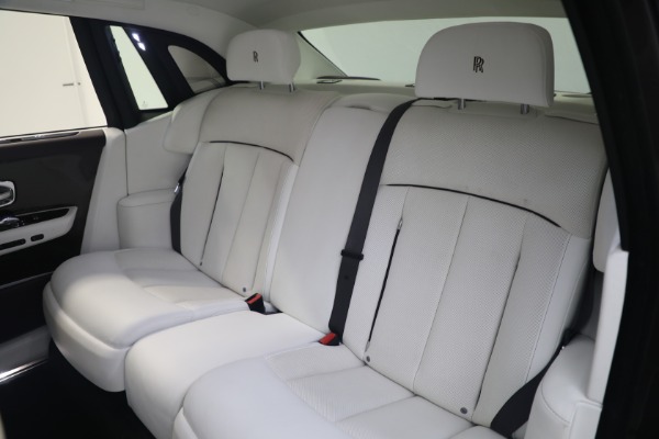 Used 2018 Rolls-Royce Phantom for sale Sold at Aston Martin of Greenwich in Greenwich CT 06830 12