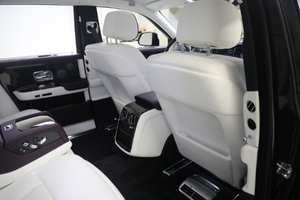 Used 2018 Rolls-Royce Phantom for sale $339,900 at Aston Martin of Greenwich in Greenwich CT 06830 16