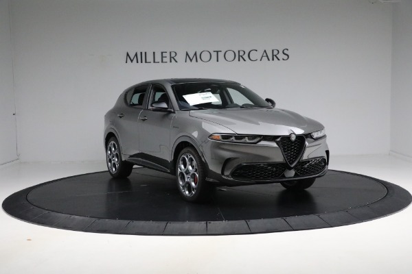 Used 2024 Alfa Romeo Tonale Hybrid Veloce for sale $28,900 at Miller Motorcars Aston Martin in Greenwich CT 06830 16