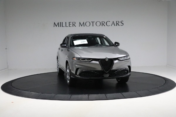 Used 2024 Alfa Romeo Tonale Hybrid Veloce for sale $28,900 at Miller Motorcars Aston Martin in Greenwich CT 06830 17