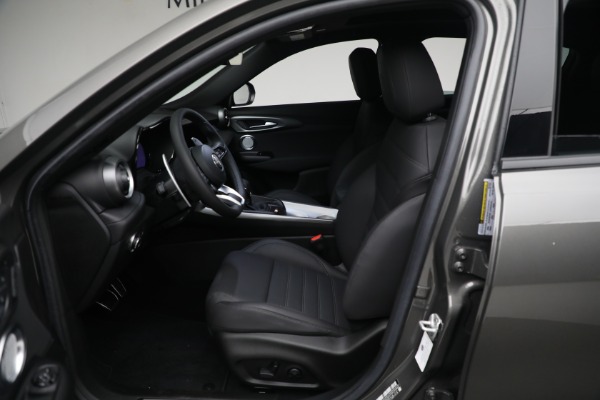 Used 2024 Alfa Romeo Tonale Hybrid Veloce for sale $28,900 at Miller Motorcars Aston Martin in Greenwich CT 06830 19