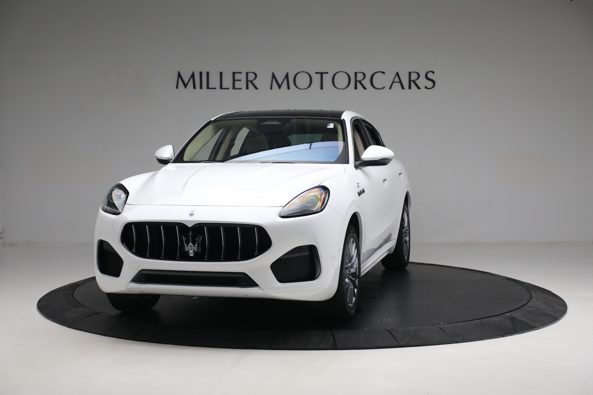 New 2023 Maserati Grecale GT for sale Sold at Miller Motorcars Aston Martin in Greenwich CT 06830 1
