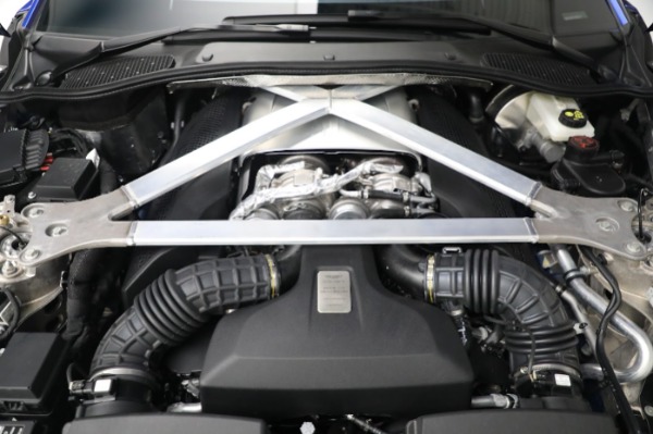 New 2023 Aston Martin Vantage V8 for sale $203,286 at Aston Martin of Greenwich in Greenwich CT 06830 25