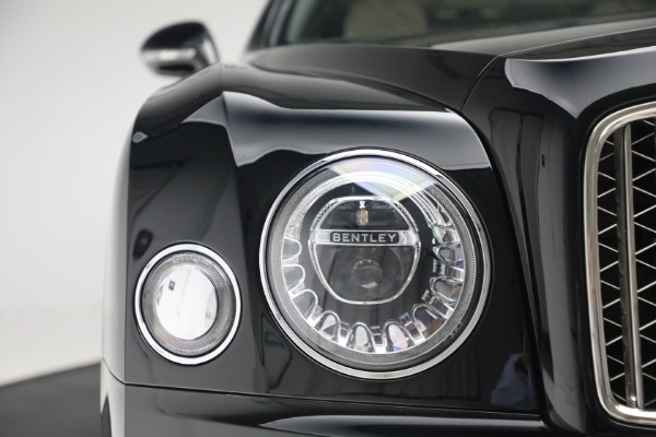 Used 2017 Bentley Mulsanne Extended Wheelbase for sale $259,900 at Aston Martin of Greenwich in Greenwich CT 06830 15