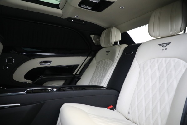 Used 2017 Bentley Mulsanne Extended Wheelbase for sale Sold at Aston Martin of Greenwich in Greenwich CT 06830 27
